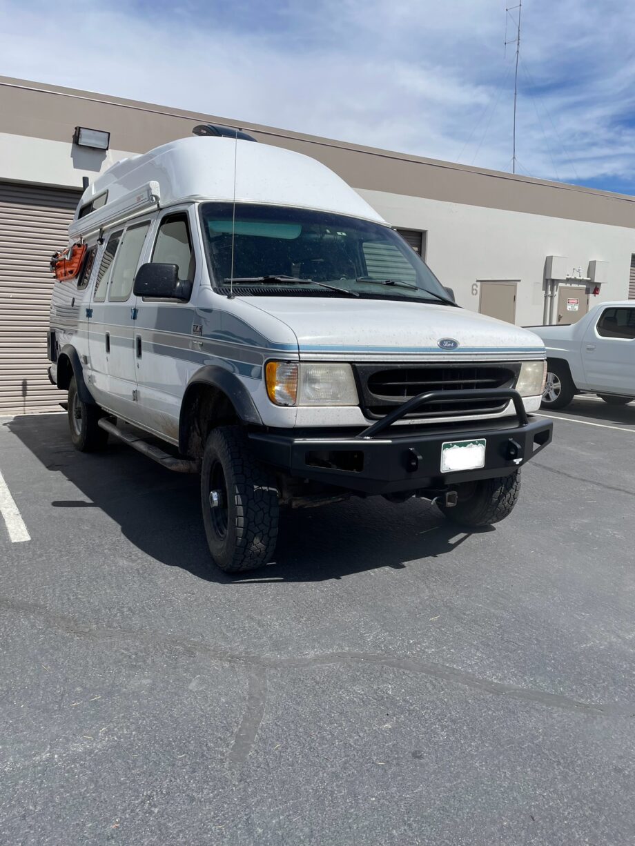 Econoline Aluminum Front Bumper with Top Tube Brush Guards