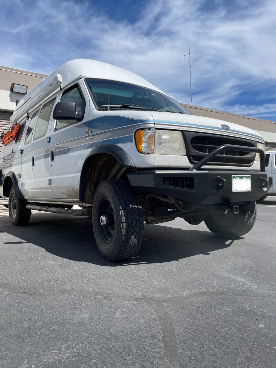 Econoline Aluminum Front Bumper with Top Tube Brush Guards